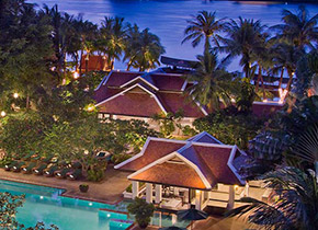 Anantara Riverside Bangkok Resort