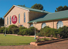 Country Comfort Parkes